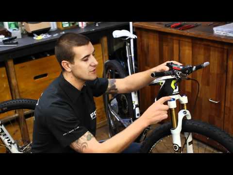 How To Set And Maintain Mountain Bike Forks With Fox Racing Shox | Official Subaru Australia How To Set And Maintain Mountain Bike Forks With Fox Racing Shox | Official Subaru Australia