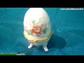 oggettistica in ceramica/porcellana - ovetto bianco piccolo con piedini.mp4
