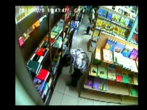 www.vuithich.com - Để xem nhiều clip ăn trộm hãy vào ! http://www.vuithich.com.