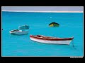 coladera nobo

na dia que n'tcha cabo verde
n'xinti nha cora�on morr�
tcha tud nhas gente m'emigra
ba busca vida pa come�a
na sem ramedi e chei d'speran�a

mi era nov e chei de vida
ma m'pensa sempre na triunfa
pam volta pa nha padoss d'tchom
p'um bem viv�, p'um bem disfruta
desconse pa na corp q'um castiga

volta tamb�m n� junta for�a
n� tra�a um caminho pa futuro
n� bem trabaia n� constru�
c'amor (sin medo) e sem  hesita�on
na constru�on de um mundo novo
.......................
faixa 7 do disco 