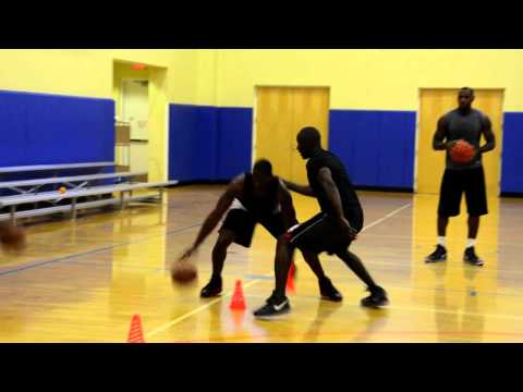 0 Dwyane Wade Trains In Air Jordan XIII PE