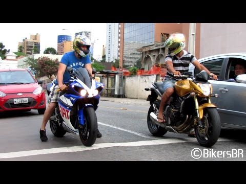yamaha - Like BikersBR on Facebook! facebook.com/bikersbr More Photos: www.razzi.me/edcunhaph Bikers HD 48 On the video: Yamaha R1 Burnout & Honda CB600F Hornet; Yama...