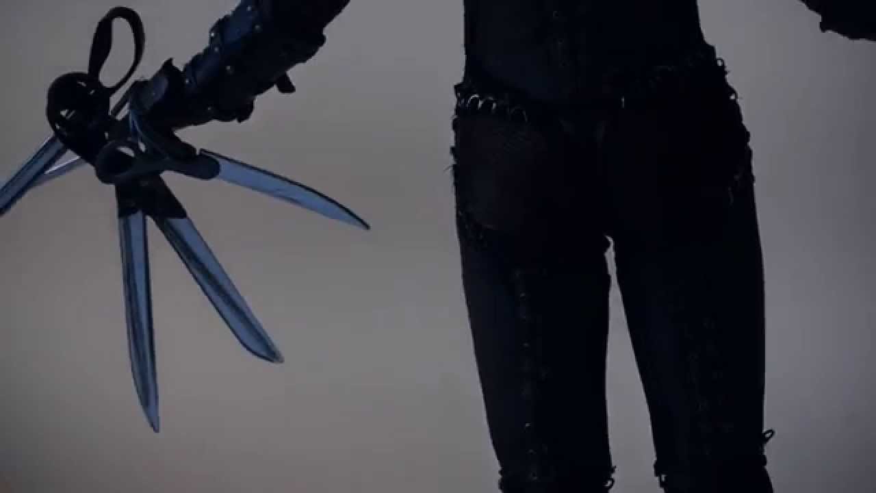 Watch our sneak peak video: Scissorhands photoshoot