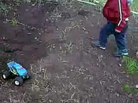 mini leo x rc truck