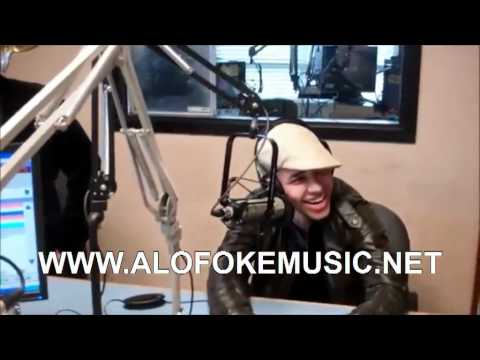 Prince Royce dice: que por el beso que le dio  - Mia Cepeda  todavia tiene problemas con su novia
		