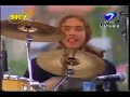 video del recital de divididos en ushuaia el dia sabado 6 de enero de 2001, abriendo el ciclo de recitales argentina en vivo 2. . . en el recital musicos locales fueron invitados a subir al ecenario y tocar algunos temas . .