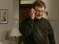 Ismo lyö Juuliaa turpaan