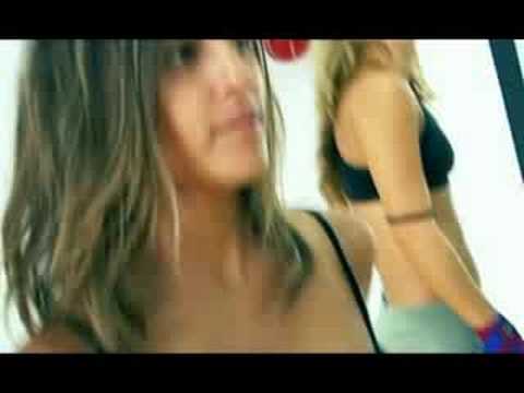 Catfight brunette