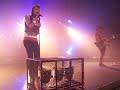 Superchic[k]-stand in the rain