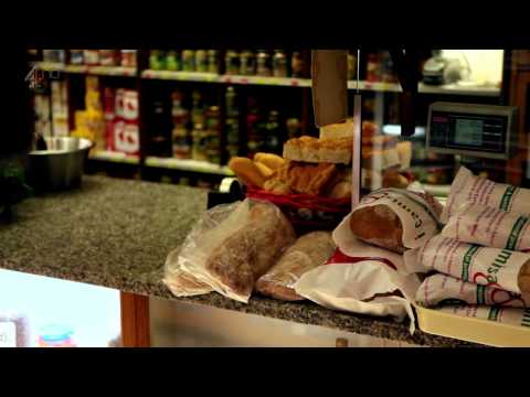 Cooking - Gordon Ramsay is one of the world's most celebrated chefs, with two distinct sides to his cooking. In his restaurants he's known for serving stunningly intri...