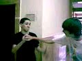 Esos Vagos en un Hall