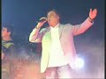 halid beşliç'in muhteşem istanbul konserinden çok güzel bir an daha... binlerce kişi hep bir ağızdan söylüyor... 