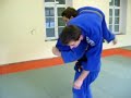 d�monstration de judo de fr�d�ric d�sert (noire 2�me dan) et gr�gory vandekeere ( 1 er kyu). nous tentons de vous d�montrer quelques techniques debout et au sol, accompagn�es de clefs de bras et �tranglements. le judo n'est pas un sport violent, il est avant tout bas� sur le respect de son partenaire. nous esp�rons vous faire faire d�couvrir toute la beaut� de ce sport invent� par ma�tre jigoro kano au 19 �me si�cle.