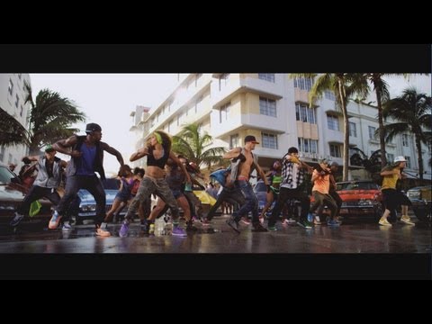 step up 4 trailer - Step Up 4 Revolution 3D nei cinema dal 4 ottobre e in anteprima nazionale il 27 settembre. http://www.stepup4revolution.it/ https://www.facebook.com/M2Pictur...