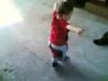 Cute Dancing Boy ילד חבוב רוקד ولد بارع  يرقص süßes Kind am Tanzen
