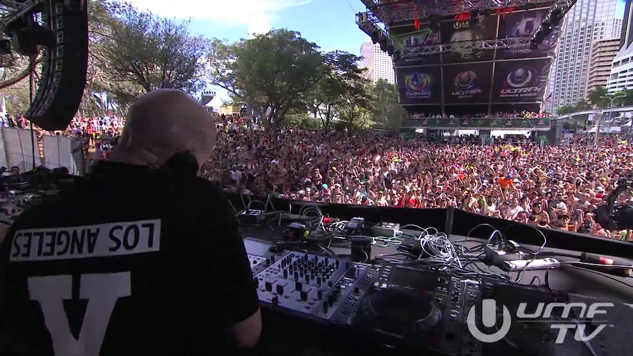 TJR - Live @ Ultra Music Festival Miami 2014