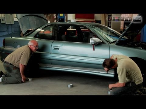 How to Fix a Car With Duct Tape