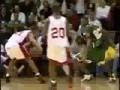 videos de Lebron James gets crossed