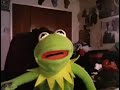 Kermit enjoys 2 girls 1 cup