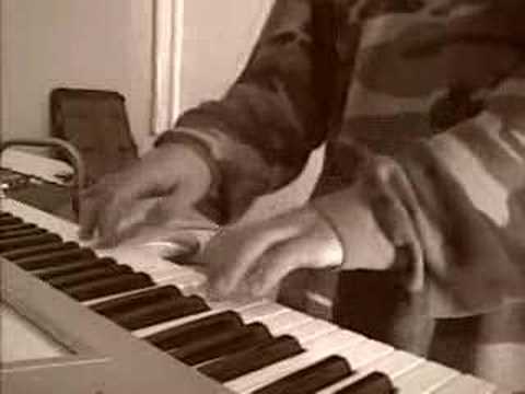 Hashim yare playing somali music