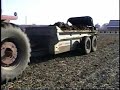 Hauling Manure with an IH 806D Hauling Manure with an IH 806D