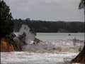Homes slide into Lake Delton, Wisconsin