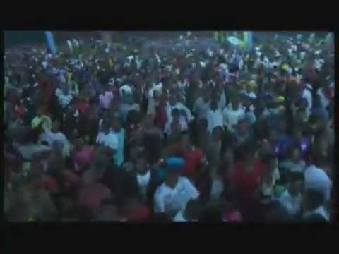 VIDEO: Akon, 2face, M.I, P Square, Naeto C, Iyanya & Wande Coal Thrill At Calabar Carnival 2012 0 VIDEO: Akon, 2face, M.I, P Square, Naeto C, Iyanya & Wande Coal Thrill At Calabar Carnival 2012