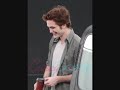 Kristen Stewart, Robert Pattinson, Christian Serratos, Taylor Lautner, and the rest of the cast shooting cafeteria SCENE! Edward and bella secene as well!