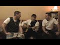 un morceau qui invite les amis � chanter ensembles.fraternelle,populaire,cette chanson rassemble,m�me les p'tits lolo timides.a tous ceux qui le veulent!lo