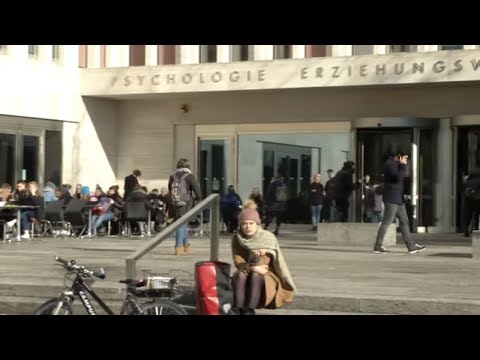 Festnahme in Frankfurt am Main: Zivilpolizistin übe ...