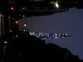 videos de Sideways sparkling Eiffel Tower