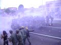 Este vídeo mostra o momento em que a polícia de Teresina massacra estudantes que se manifestavam contra o aumento das passagens de ônibus eo sistema de integração estabelecido pelo prefeito Elmano Ferrer. Teresina, 10 de janeiro de 2012. TRUCULÊNCIA E COVARDIA.