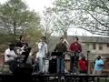 Los Salseros (Dile A Ella)