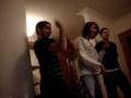 muchachada jugando al eye toy