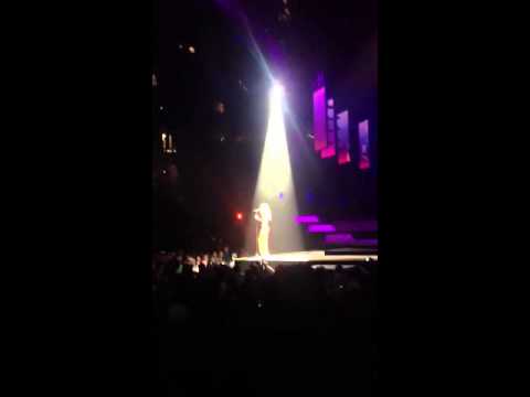Hate That I Love You Barclays Center