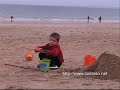 enfant au seau - child bucket