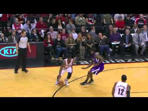 Wesley Matthews dunks on the Kings