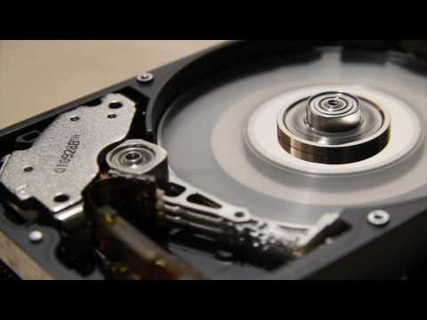 destroy - What to do with a failed hard drive? It was only an IBM Deskstar of 40gb that was not working properly, so we opened it and played with it.