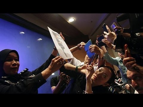Passenger with stolen passport on missing Malaysian flight was Iranian