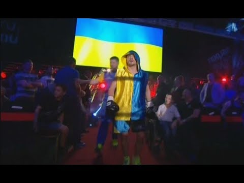 Український боксер Денис Берінчик переміг венесуельця Лоренцо Парра (відео) Український боксер Денис Берінчик переміг венесуельця Лоренцо Парра (відео)