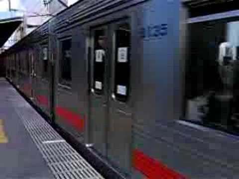 東急8000系歌舞伎色編成　自由が丘発車