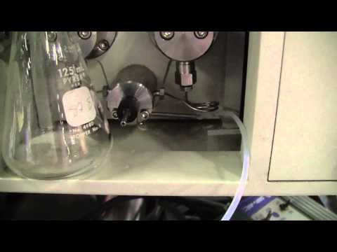 how to bleed air from hplc pump