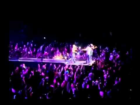 Enrique Iglesias Ft Wisin & Yandel - Lloro Por Ti @ Madison Square Garden (2011)