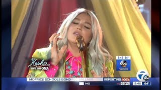 Kesha - Performs Praying (LIVE)
