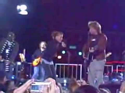 jennifer nettles and stay
