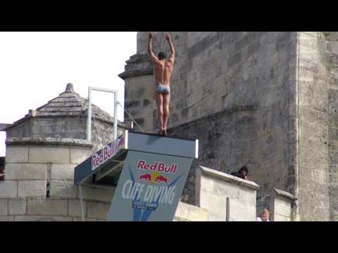 Cliff Diving in La Rochelle YouTube Preview Image