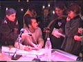 une interview par les 