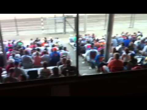 World 100 - Friday Time Trial Crowd