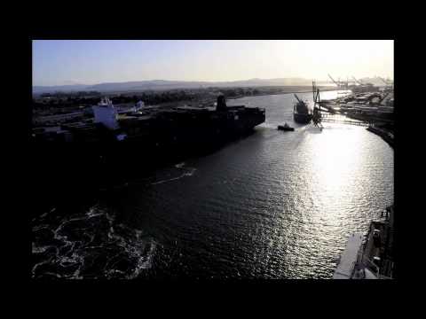 Biggest Container Ship to call the Port of Oakland and North America - time lapse video