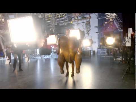 Walkers Crisps Clash of the Comics TV ad for Red Nose Day